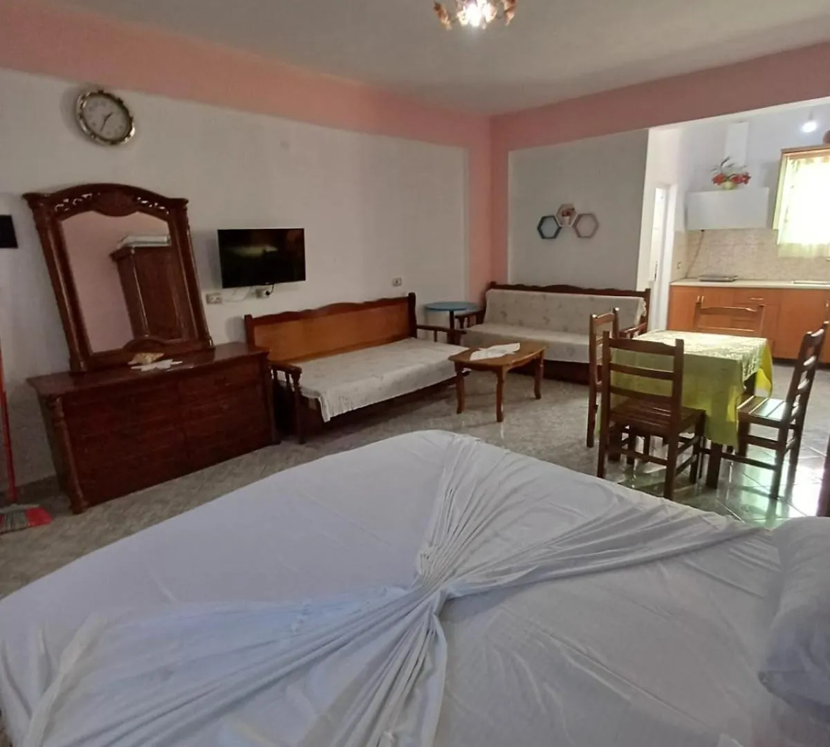 Vila Donald Borş