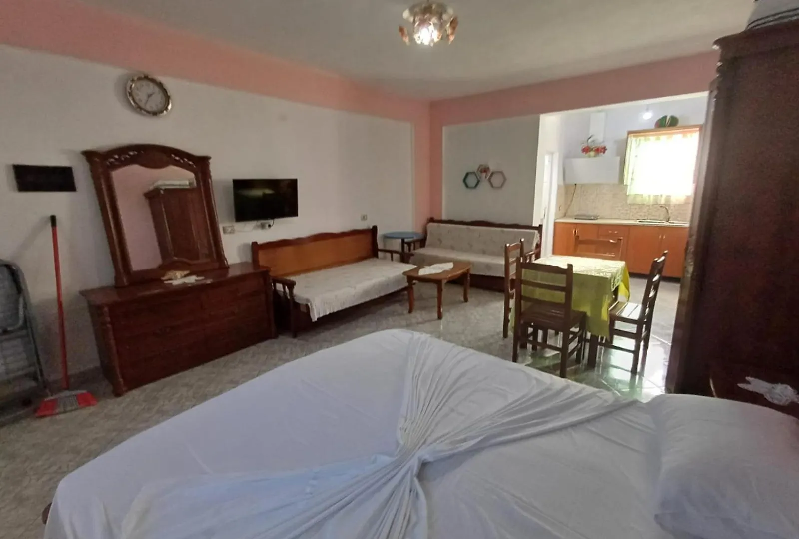 Vila Donald Borş Villa
