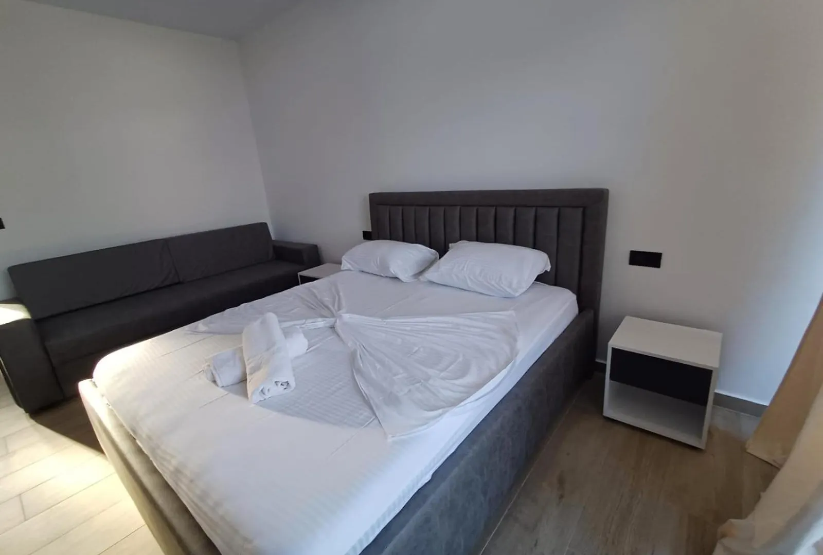 Villa Vila Donald Borş Arnavutluk