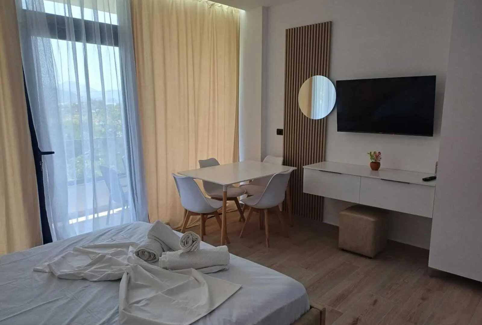 Vila Donald Borş Arnavutluk