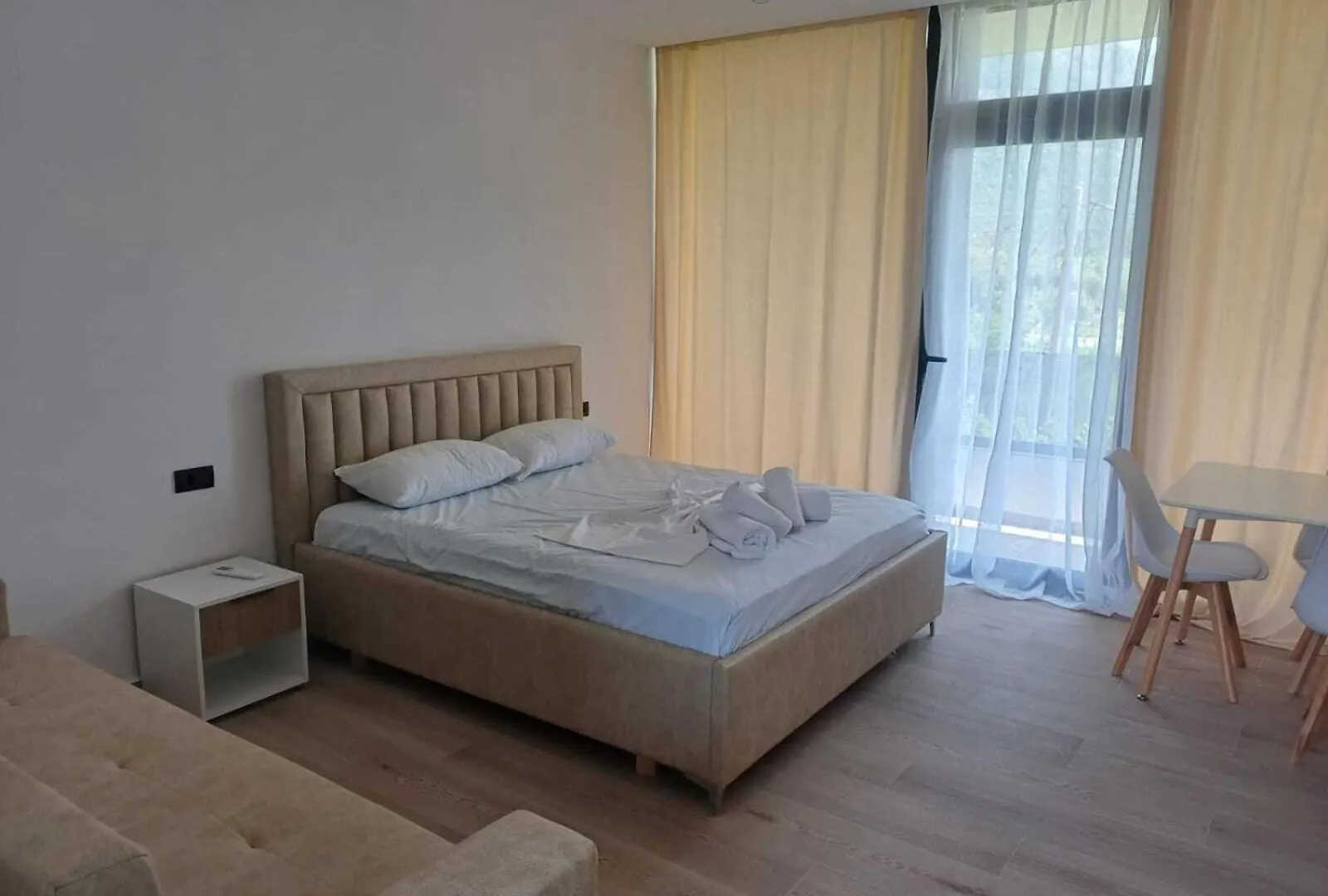 Vila Donald Borş Arnavutluk